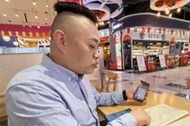 Quán ăn đóng cửa, ông chủ gọi điện hoàn tiền cho hơn 400 khách hàng