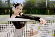 Ngọc Trinh đến sân pickleball khoe visual cực slay