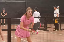 Lê Khánh Chi gây sốt sân pickleball với vẻ đẹp U40