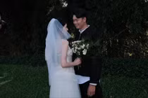 Thành Chung khoe ảnh ngọt bên vợ hot girl Tuyên Quang