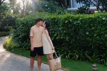 Vợ chồng Quế Ngọc Hải "khoá môi" kỷ niệm 9 năm yêu nhau 