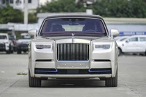 Rolls-Royce Phantom VIII vách ngăn chỉ 39 tỷ đã có chủ nhân