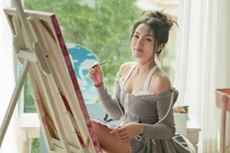 "Hot girl ngực khủng" Thủy Top mừng tuổi mới với ảnh cực nét