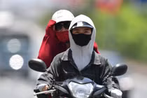 Miền Bắc bước vào đợt nắng nóng đỉnh điểm đến 39 độ 