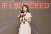 Gái xinh Lọ Lem bất ngờ nói về việc "sinh ra ở vạch đích"