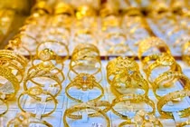 Giá vàng hôm nay 12/8: Rơi từ đỉnh?