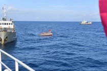 15 ngày vượt sóng, hoàn thành bầu cử sớm trên biển