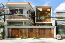 Nhà ống lạ mắt với khoảng sân “đóng khung” cả vùng trời