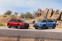 Toyota Corolla Cross 2026 ra mắt, từ 25.485 USD tại Mỹ