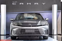 Doanh số Toyota Camry tăng, phân khúc sedan cỡ D khởi sắc