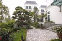 Biệt thự 200 tỷ đại gia xây chỉ để lái xe và giúp việc ở