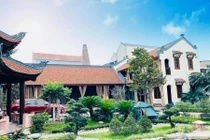 Biệt phủ toàn gỗ quý đẹp như resort tại Bắc Ninh