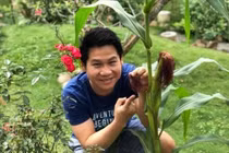 Nhà vườn quanh năm thu hoạch rau trái của "Vua nhạc đỏ" 