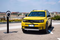 Fiat Grande Panda 2025 từ 17.000 USD, SUV rẻ nhất châu Âu