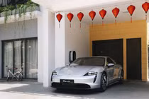 Porsche Taycan chạy điện giá bạc tỷ tại Việt Nam nguy cơ cháy nổ