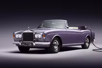 Chi tiết Rolls-Royce Corniche "tái sinh" xe điện, gần 15 tỷ đồng