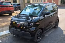 Tận thấy VinFast Minio Green rẻ nhất Việt Nam "bằng xương, bằng thịt"