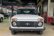 "Tóm gọn" Lada Niva Legend gầm cao, xuất hiện tại Hà Nội