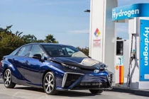 Toyota quyết mở đường thay thế động cơ diesel bằng hydro?