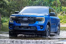 Cận cảnh Ford Everest 2026 bản giới hạn 700 xe, từ 1,3 tỷ đồng