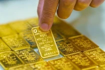 Giá vàng hôm nay 30/05: Vàng thế giới "quay xe" tăng mạnh?