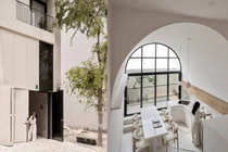 Nhà phố 3 tầng tối giản ngập sáng giữa đô thị