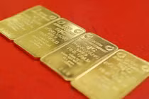 Giá vàng hôm nay 03/8: Tăng cao kỷ lục?