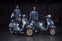 Mục sở thị Vespa Sprint 150 Blu Officina 8 2025 giá 123 triệu đồng