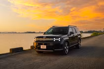 Hyundai SantaFe Hybrid 2026 hơn 1,3 tỷ tại Việt Nam, "ăn xăng" 6,37l/100km