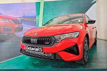 Skoda Octavia RS có gì mà chốt giá tới hơn 1,6 tỷ tại Việt Nam?