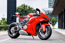 Tận thấy siêu môtô Ducati Panigale V4 mới về Việt Nam, gần 1 tỷ đồng