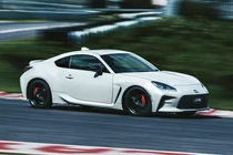 "Huyền thoại" Toyota GR 86 bản 2026 ra mắt Thái Lan, gần 2,5 tỷ đồng