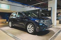 Volkswagen Touareg tại Việt Nam giảm "sốc" lên đến 330 triệu đồng