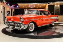 Chevrolet Bel Air đời 1957 cổ điển hàng hiếm "gây sốt" giới đại gia