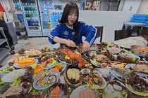 "YouTuber số 1 Hàn Quốc" tiết lộ số thu nhập khủng