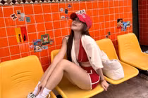 Sĩ Thanh gây sốt với body săn chắc trong bộ đồ Thể Thao