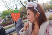 Ăn vận "hớ hênh" ra phố, nữ streamer bị cảnh sát hỏi thăm