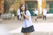 Nhan sắc lão hoá ngược của "phú bà" Midu khi đóng vai nữ sinh ở tuổi U40