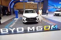 [GALLERY] BYD M6 hybrid từ 447 triệu đồng, chạy 110 km không tốn 1 giọt xăng