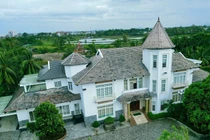 Bên trong biệt thự khủng của đại gia Việt trước khi "ngã ngựa" 