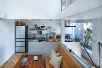 Ngôi nhà trong hẻm 27m2 ngập nắng gió đến bất ngờ 