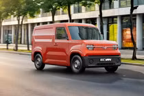 Xe tải điện VinFast EC Van lần đầu lộ nội thất thực tế