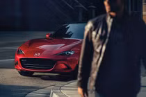 Mazda Việt Nam "thả thính" MX-5 mui trần thể thao bản 35 năm
