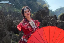 Đỗ Yên Đan diện đồ dân tộc, rạng rỡ mừng Tết cổ truyền đồng bào H’Mông