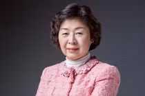 Khối tài sản đồ sộ của nữ tỷ phú "biến rác thành vàng" 