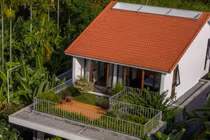 Ngôi nhà tái hiện ký ức bằng bê tông, gỗ và ánh sáng