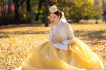 ‘Nữ MC chân dài nhất Việt Nam’ Thanh Thanh Huyền đẹp miễn chê tại Hàn Quốc