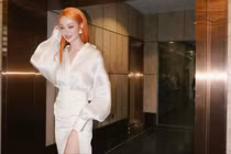 “Bông hồng lai” MLee quyến rũ, đa sắc và đầy khí chất ở tuổi 33