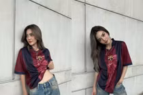 "Ngọc nữ showbiz Thái" diện áo đấu CLB Barcelona khoe vóc dáng cực đỉnh