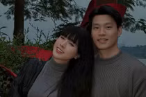 Cầu thủ Vũ Văn Thanh và bạn gái hot girl khoe ảnh chung cực ngọt ngào